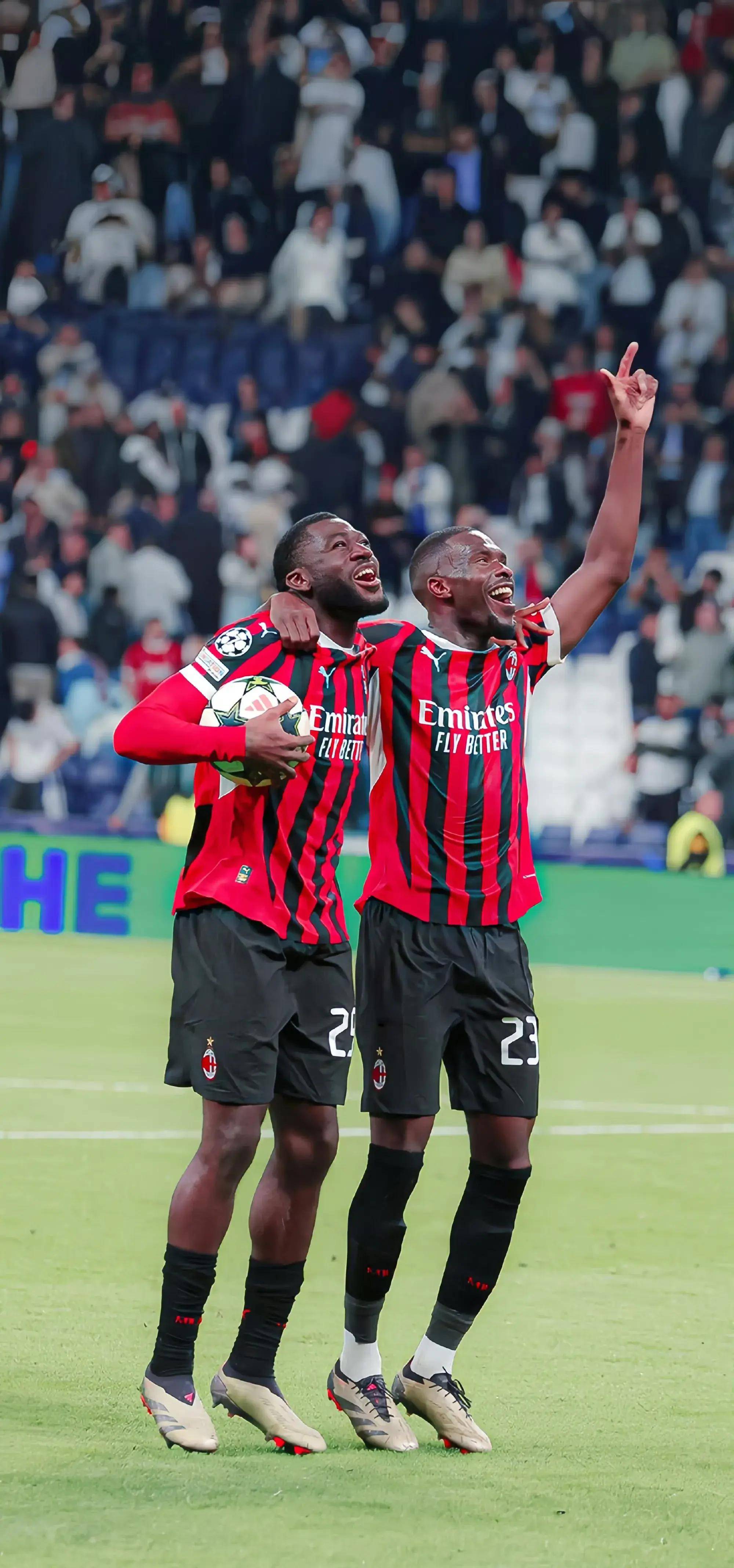 爱游戏中国体育法国杯赛程吃紧，AC米兰转会期再遭质疑，引发热议，控场能力受关注(法国杯赛制规则详解)